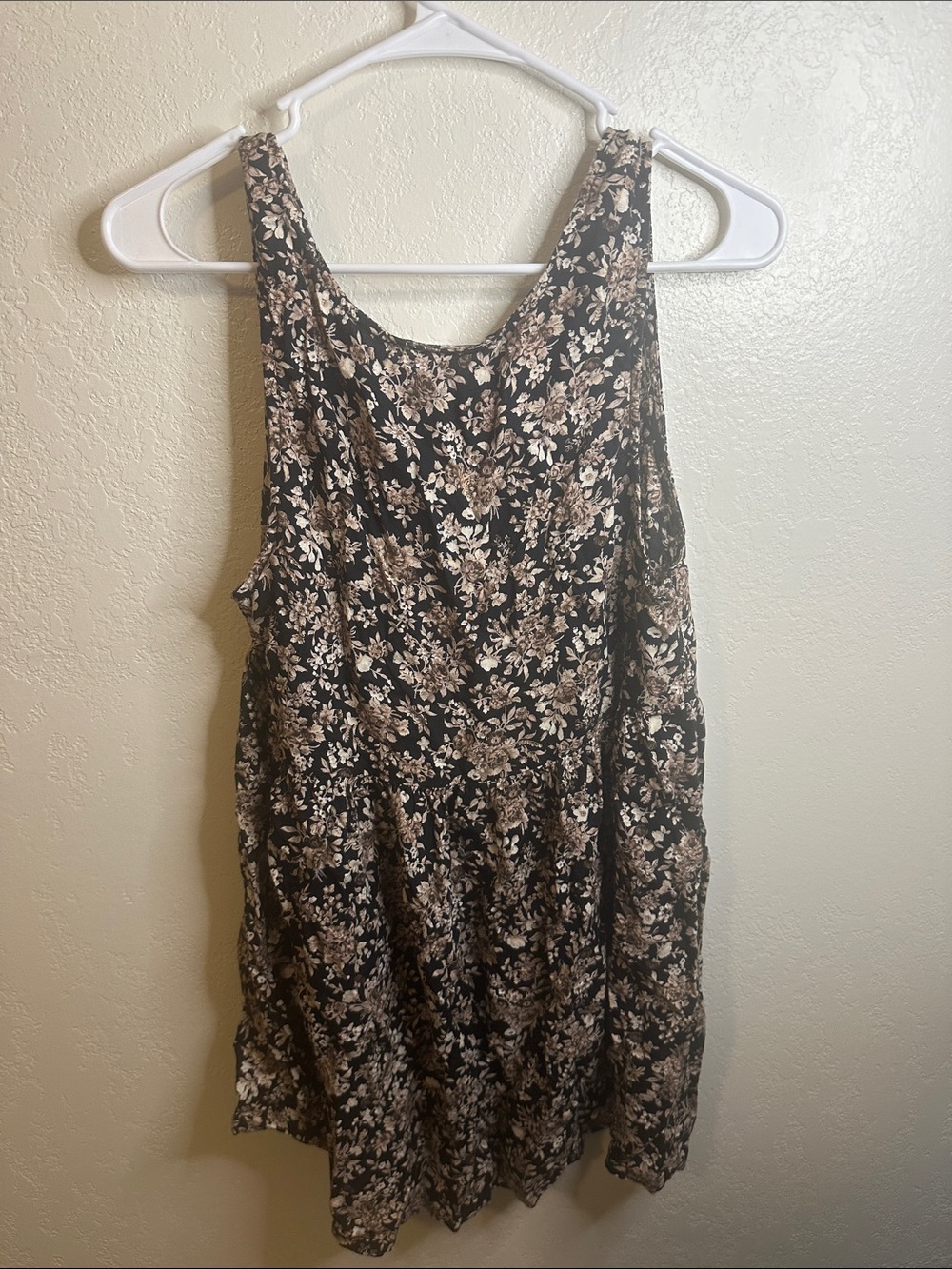 Black Floral dress - Picture 4 of 4
